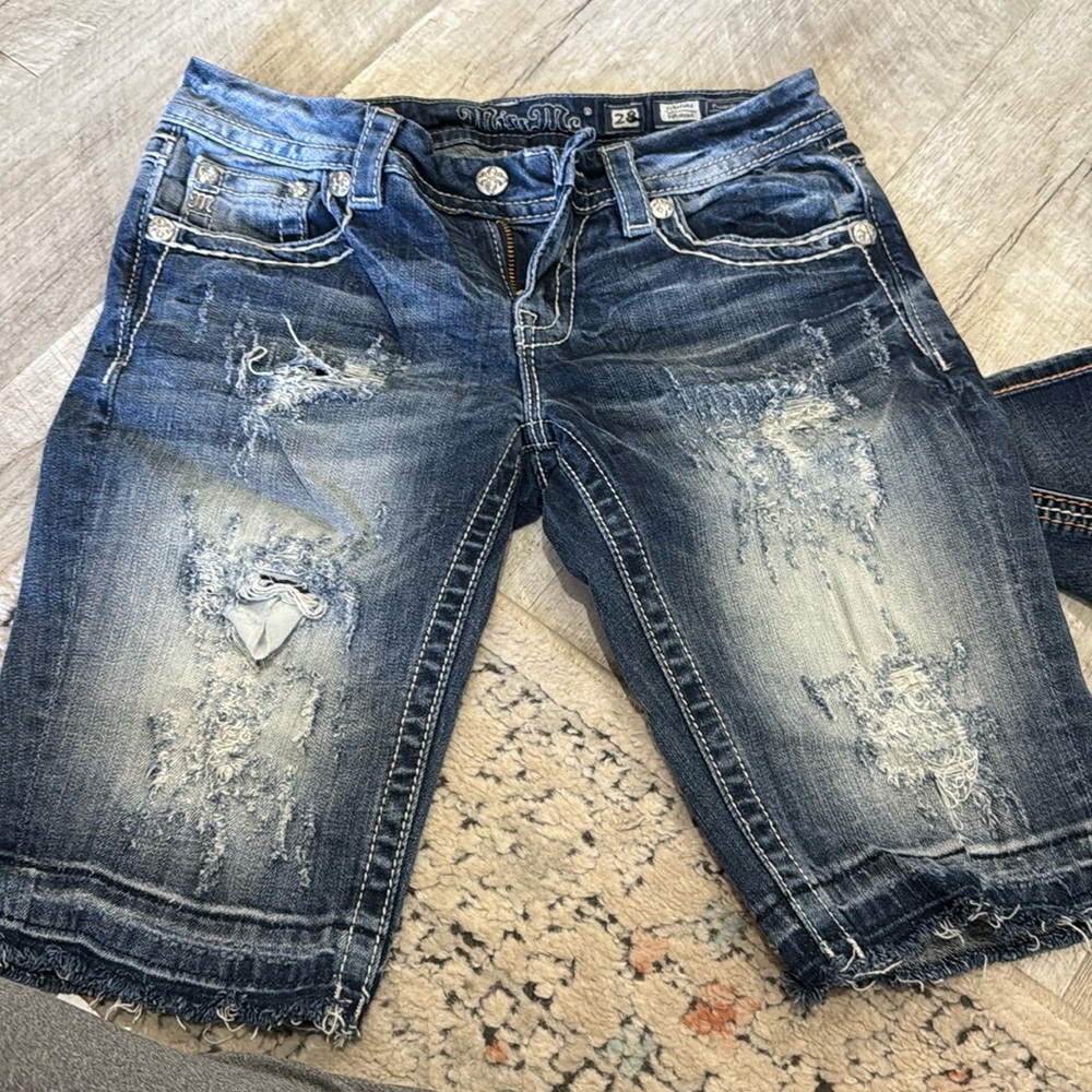 Miss me Bermuda shorts